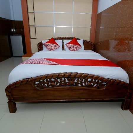 Oyo 1669 Hotel Vista Syariah Bengkulu Exterior foto