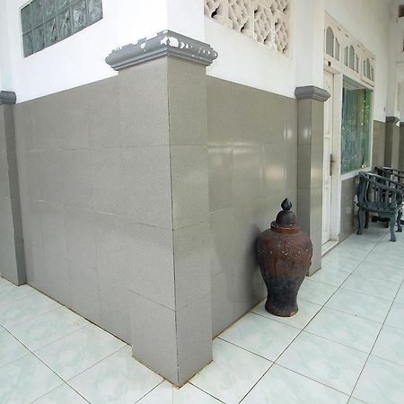 Oyo 1669 Hotel Vista Syariah Bengkulu Exterior foto